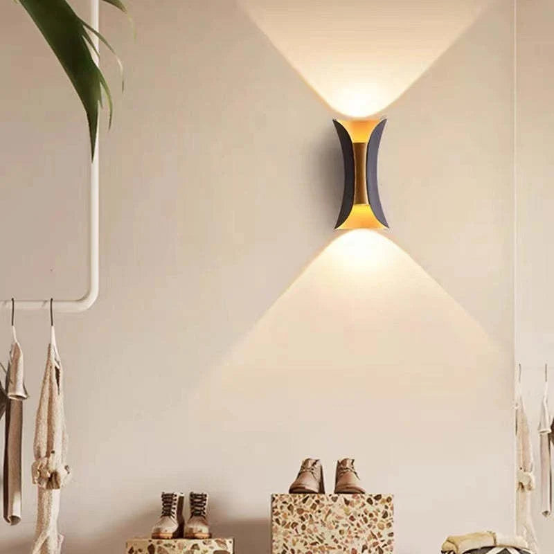 Outdoor Wall Lamp Curved Mounted LED
