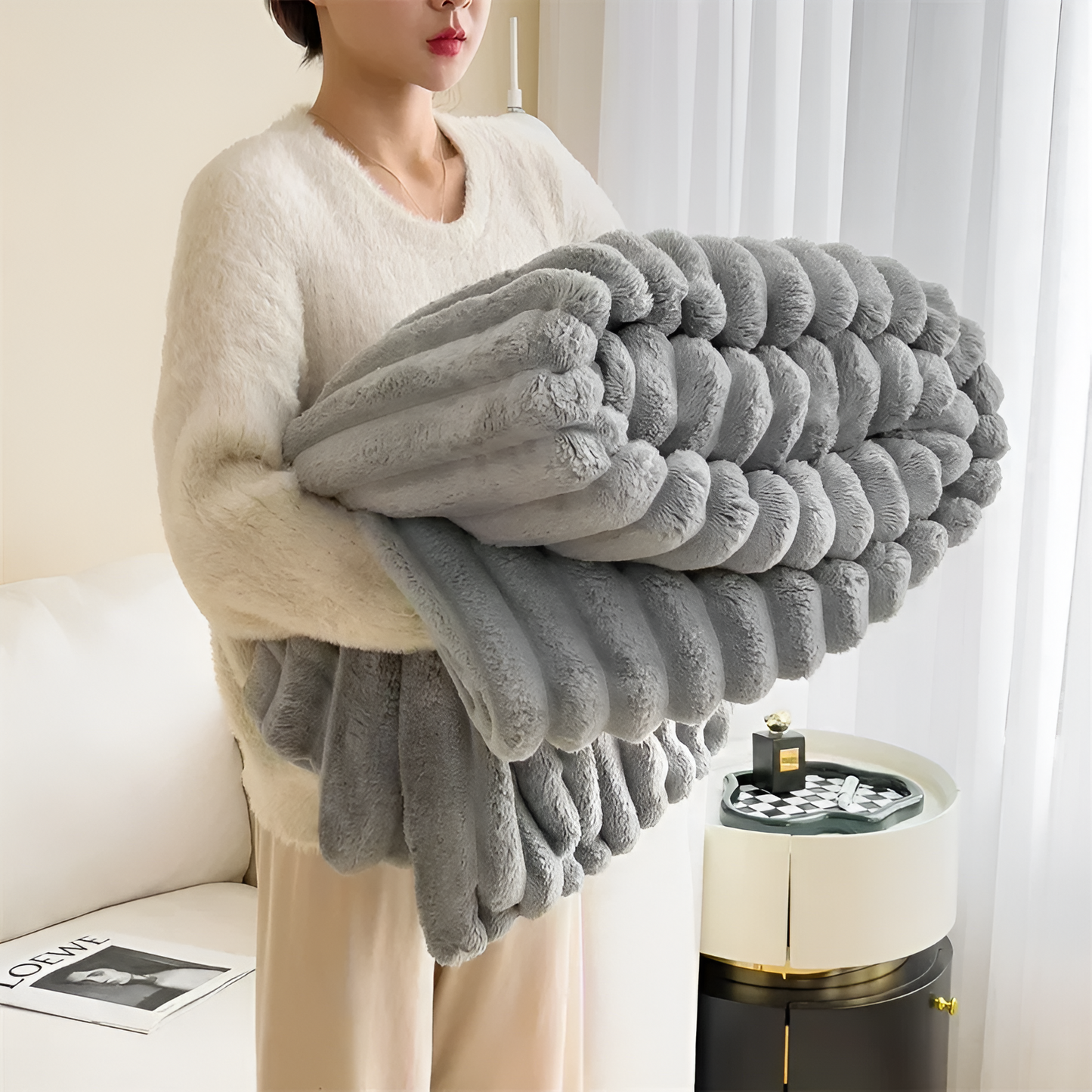 Luxurious Faux Rabbit Fur Throw Blanket + 2 Pillowcases